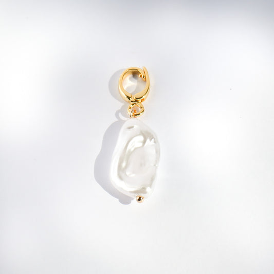 Sweet Pearl Charm
